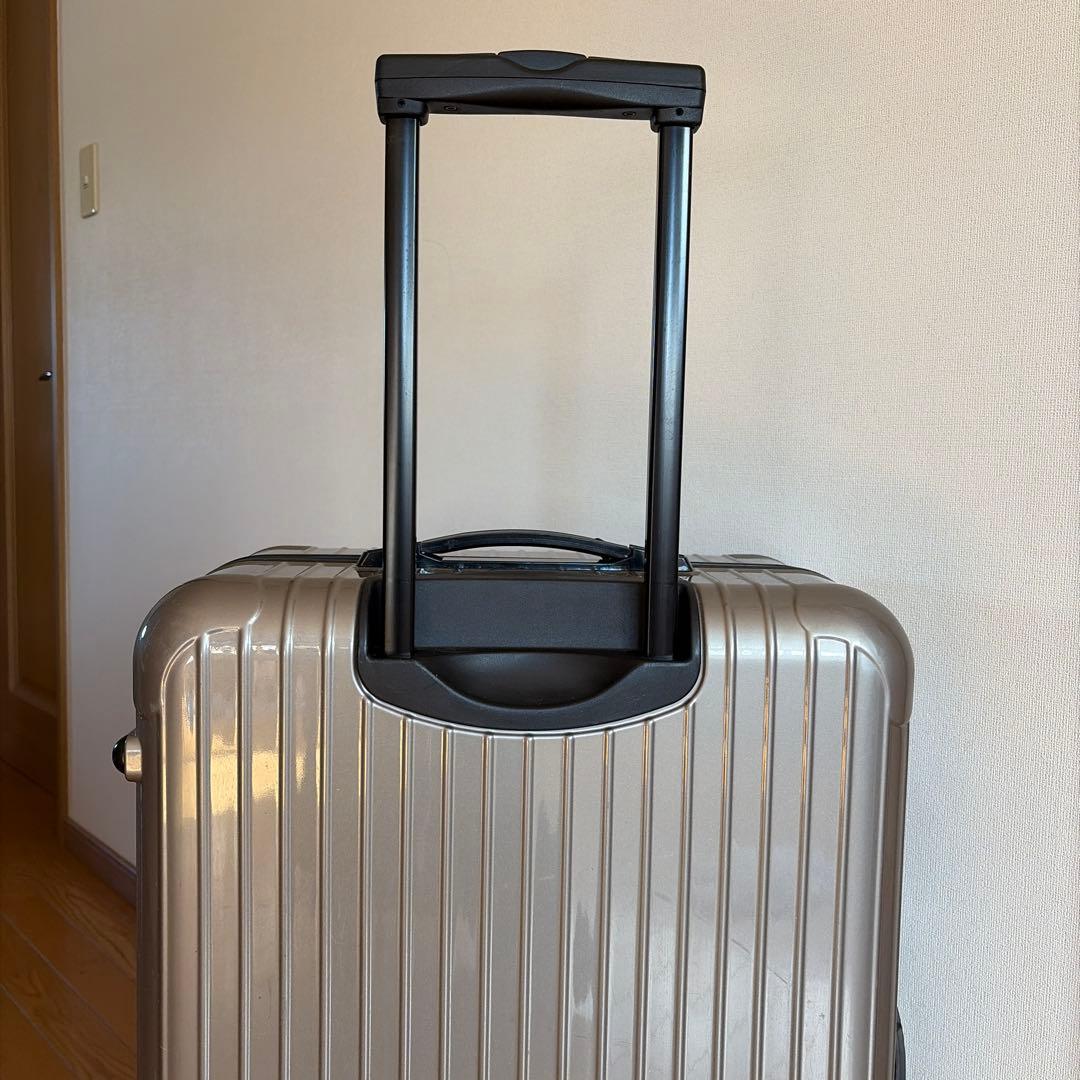 リモワ サルサ 104L 4輪 日本限定色サンドゴールド