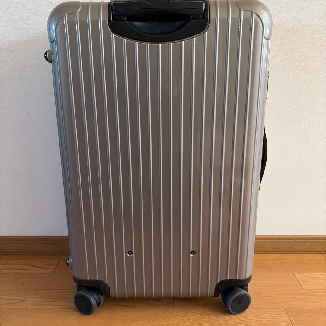 リモワ サルサ 104L 4輪 日本限定色サンドゴールド