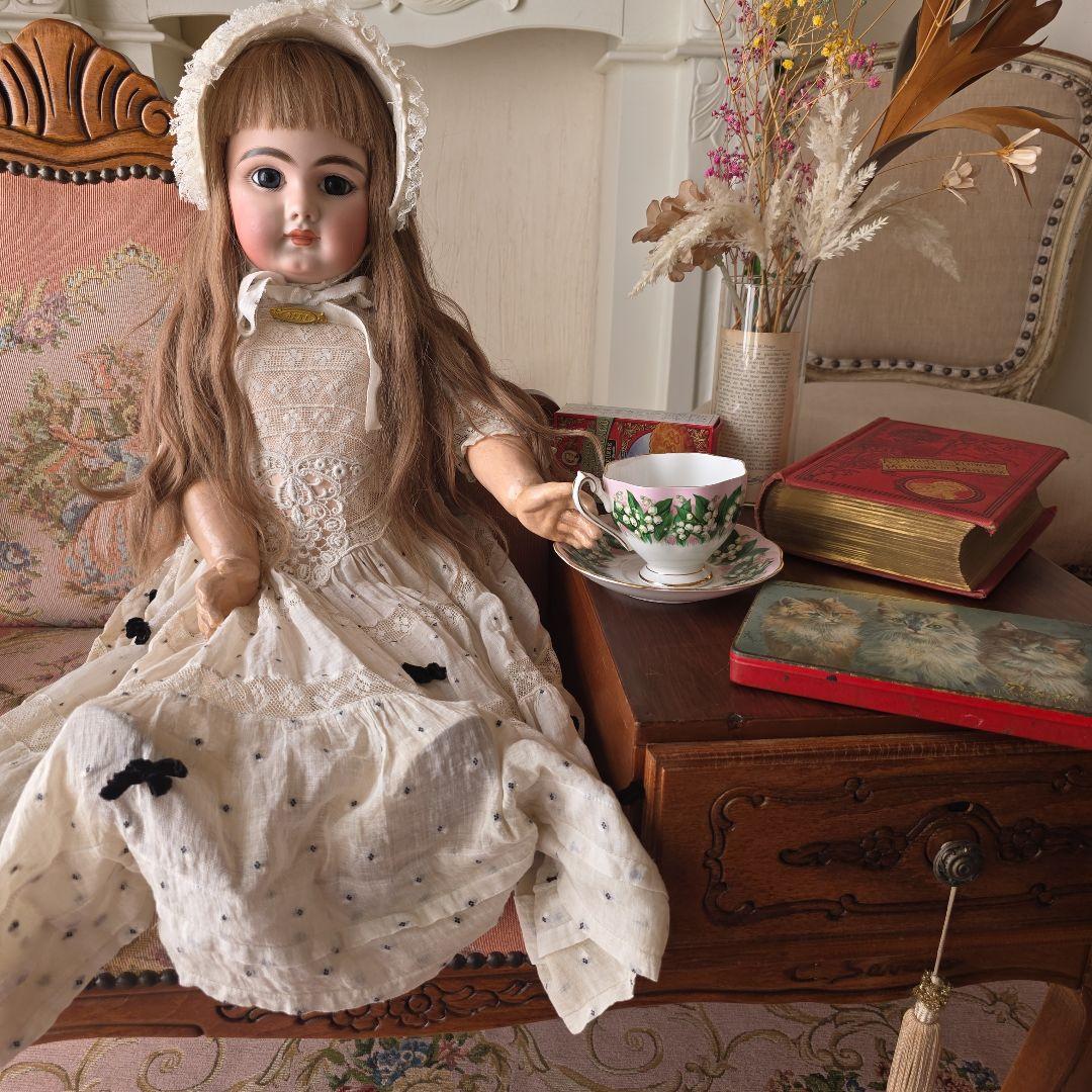 お取り置きとなりました　英国アンティーク　ゴブラン織　椅子　テーブル　チェスト