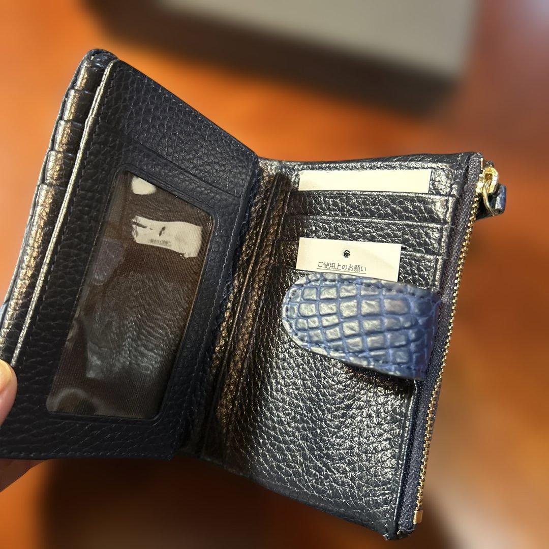 アルムコ、マットクロコダイル多機能2つ折り財布、ネイビー、未使用。