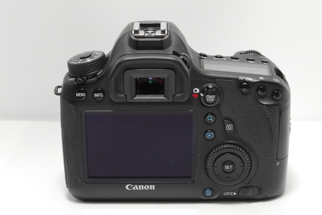 【フルサイズモデル】Canon 6D　WiFi搭載　高速AF　スマホ転送