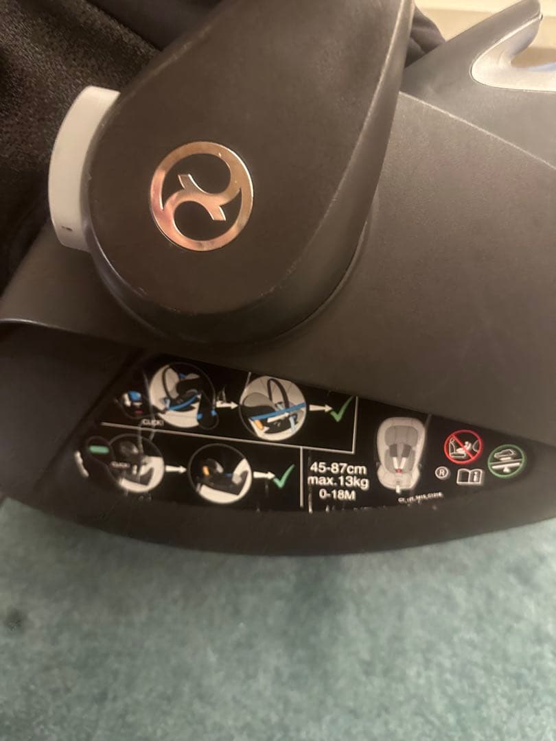 cybex 黒 ベビーシート ~18M