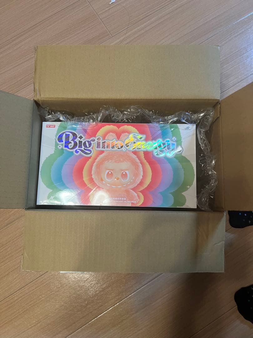 [Sakura] 正規品・未開封LabubuBig into Energy