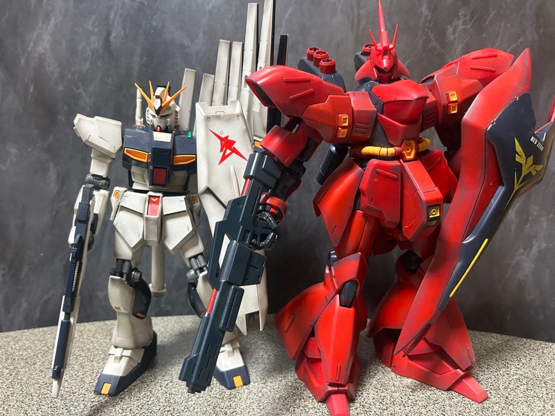 ［完成品］MG Vガンダム、サザビー　セット