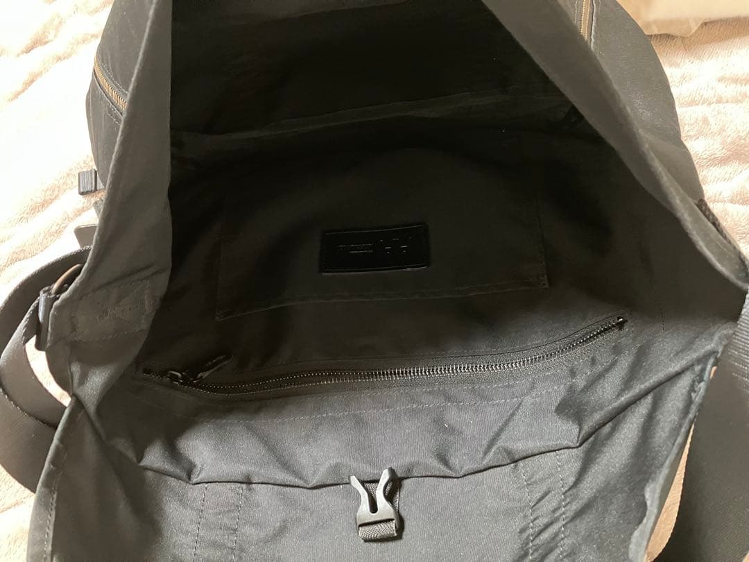 AMIACALVA MESSENGER BAG シンゾーン