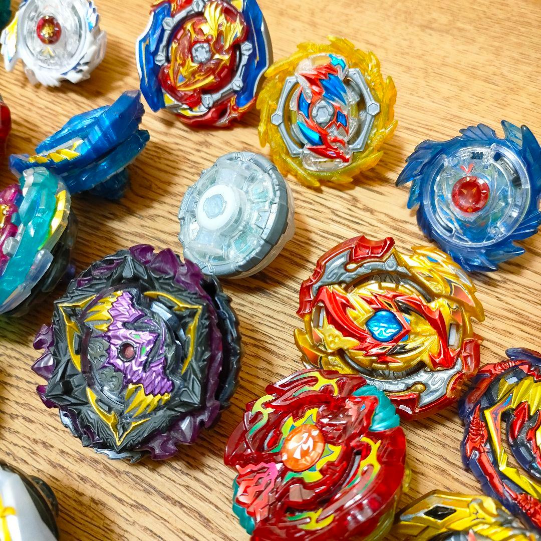 中古品ベイブレード大量まとめて