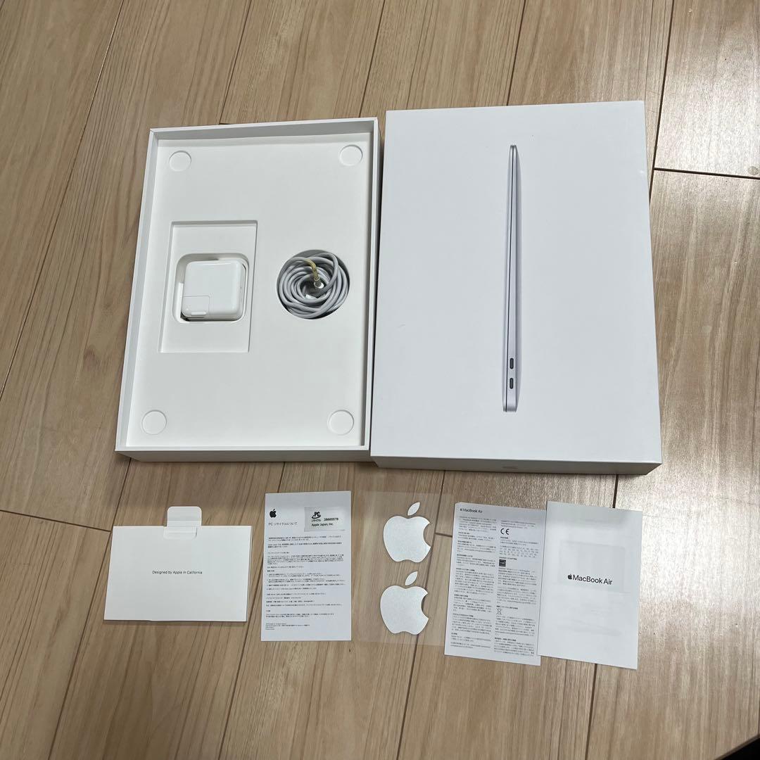 13インチ MACBOOK AIR 256GB シルバー