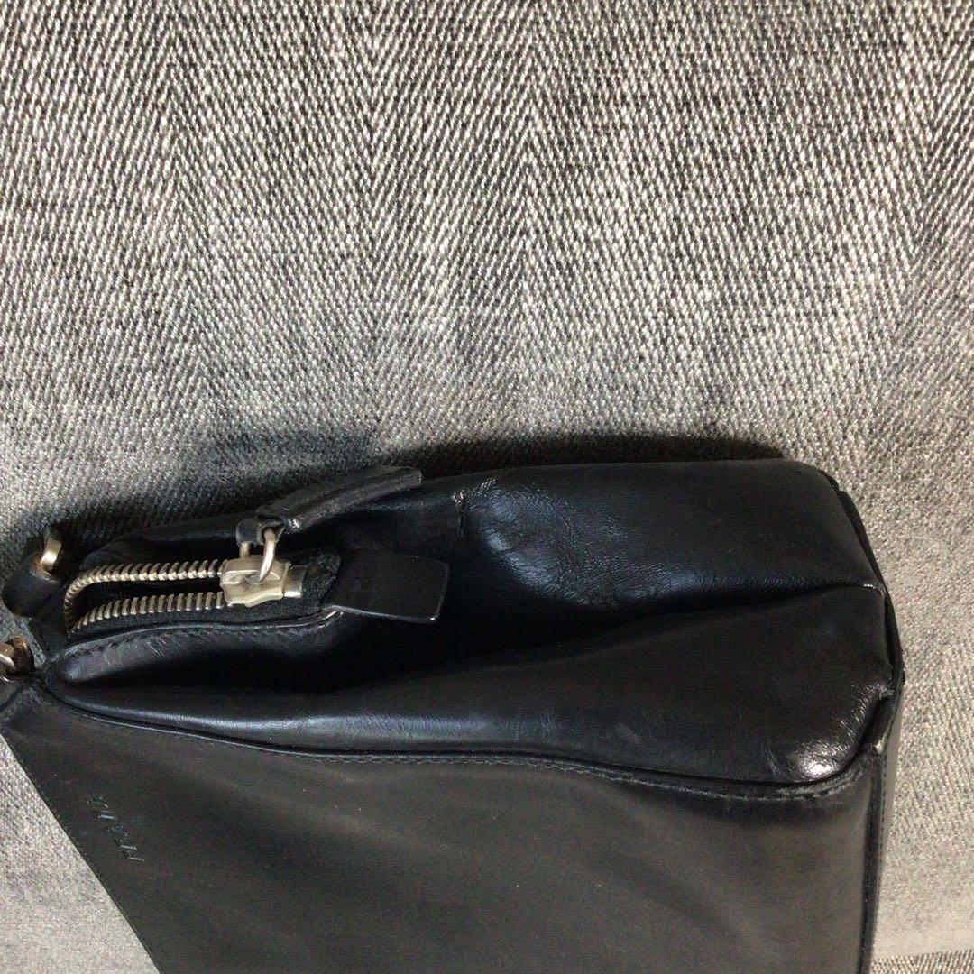 プラダ　黒　バック