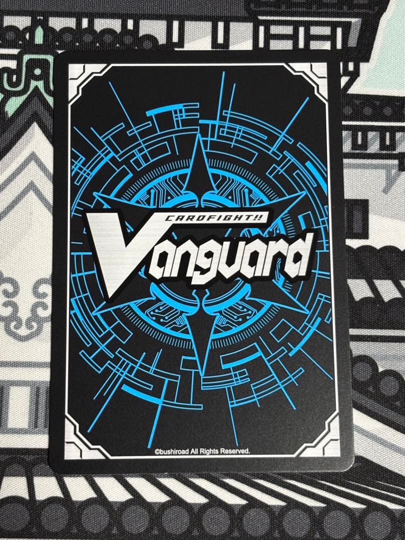 聖なる時の運命者リィエル・ドラコニス　FFR