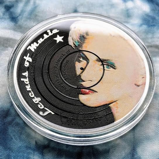 【新品】2019 ソロモン諸島 マドンナ カラー銀貨 専用ケース 保証書付