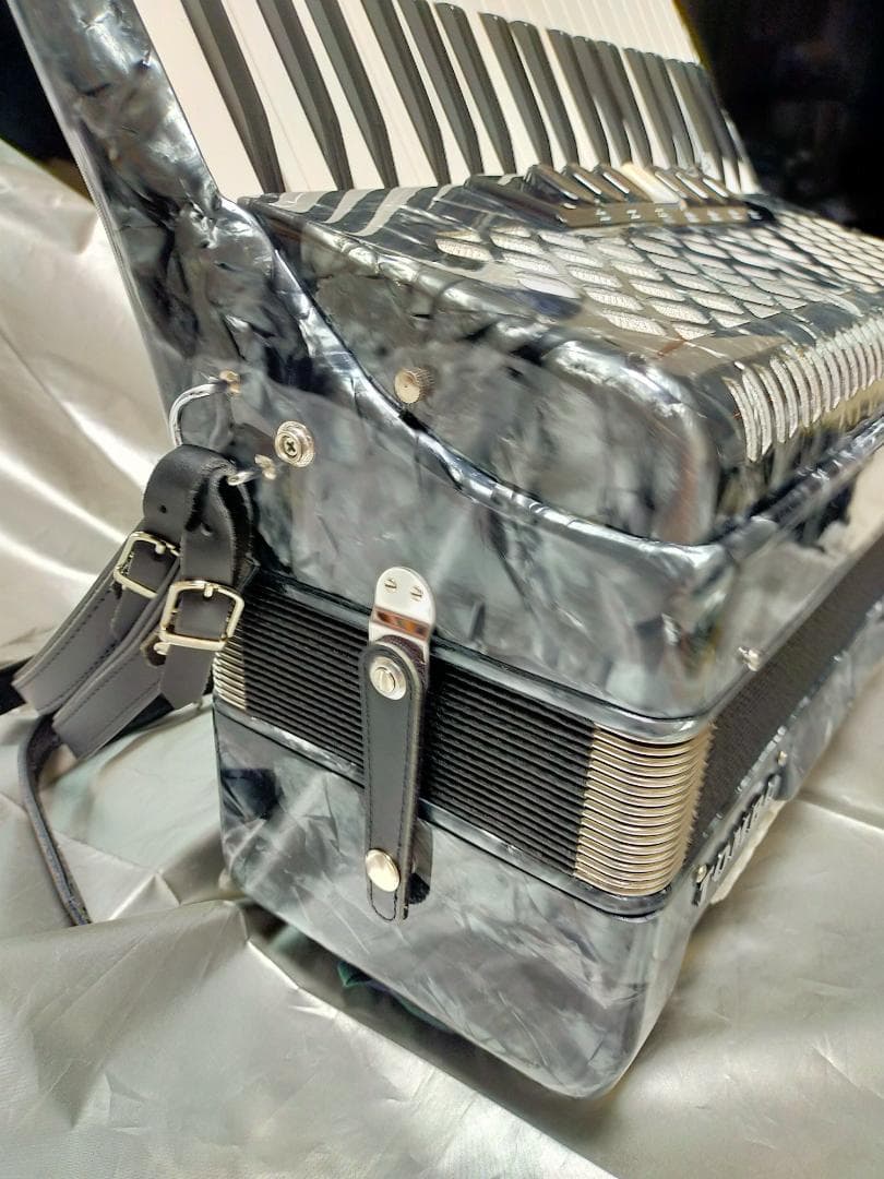 トンボアコーディオン　 Grandaile GT-96（37鍵・96ベース）