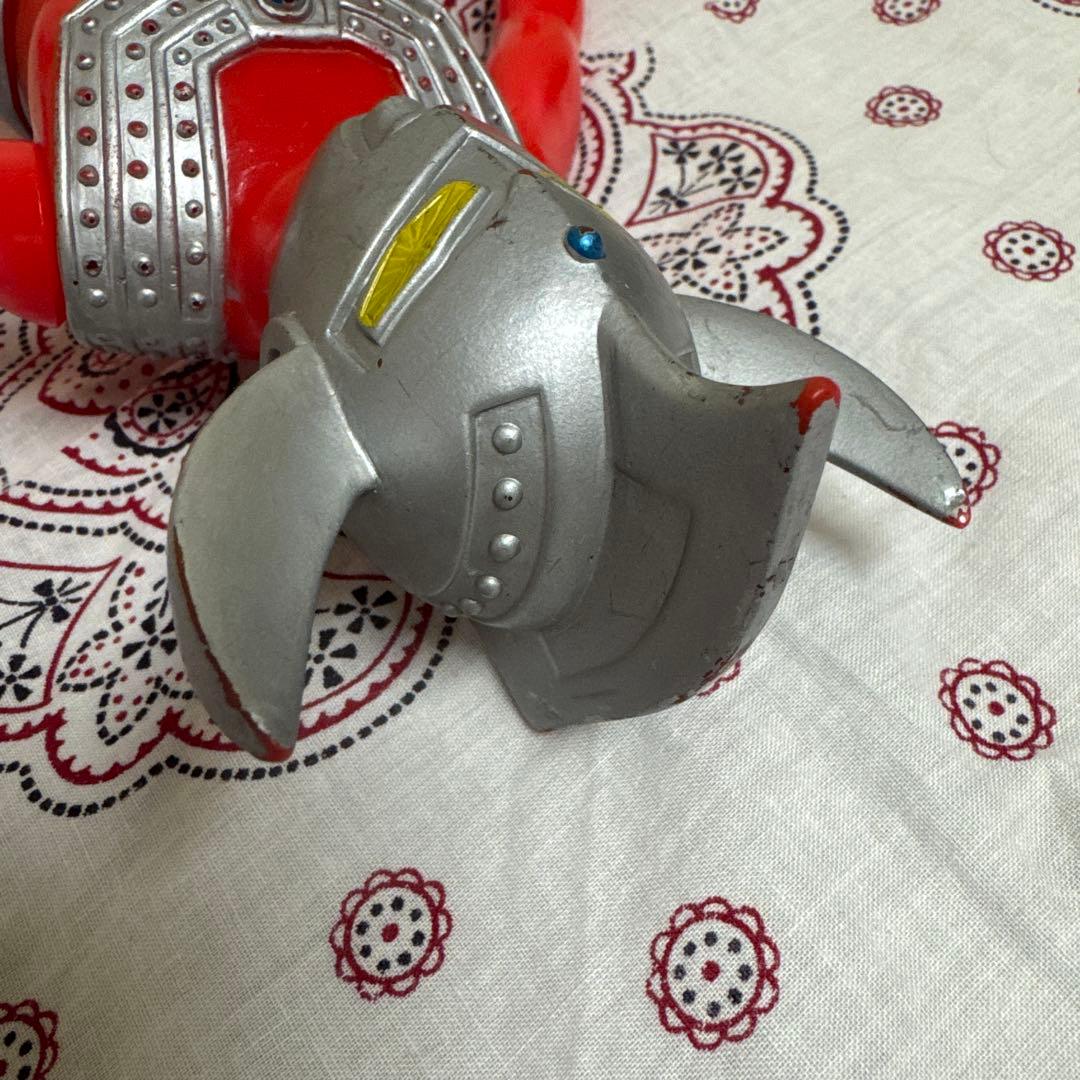 グレートザウルス　ウルトラマンタロウ　ポピー