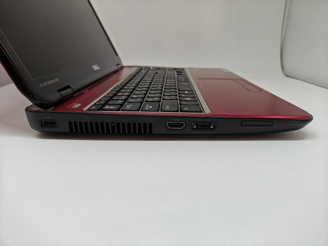 【DELL】爆速 Corei7/SSD256GB ノートパソコン 8GB C10