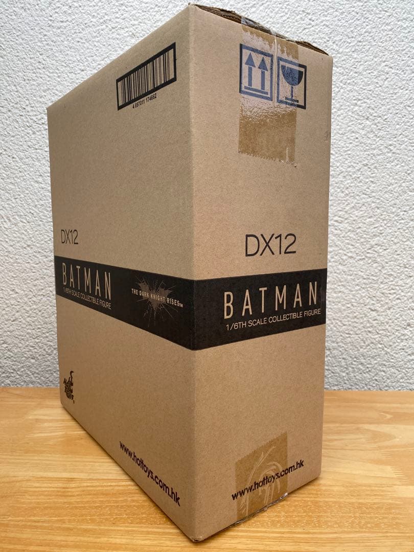 ホット・トイズ 1/6スケール バットマン ダークナイト ライジング