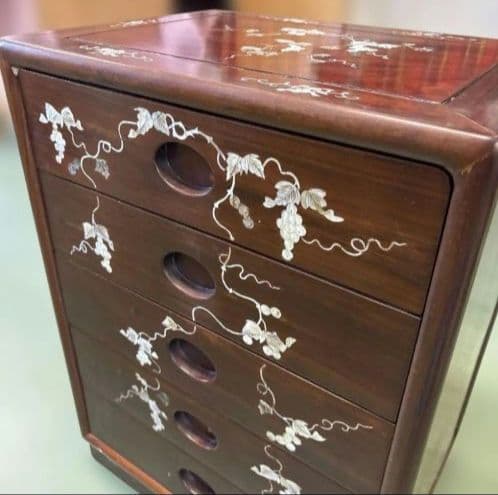 螺鈿家具 螺鈿細工 唐木 花梨 引き出し 6段 チェスト 無垢材　ラデン細工