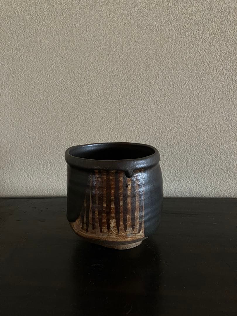 古物 黒織部 筒茶碗 共箱有
