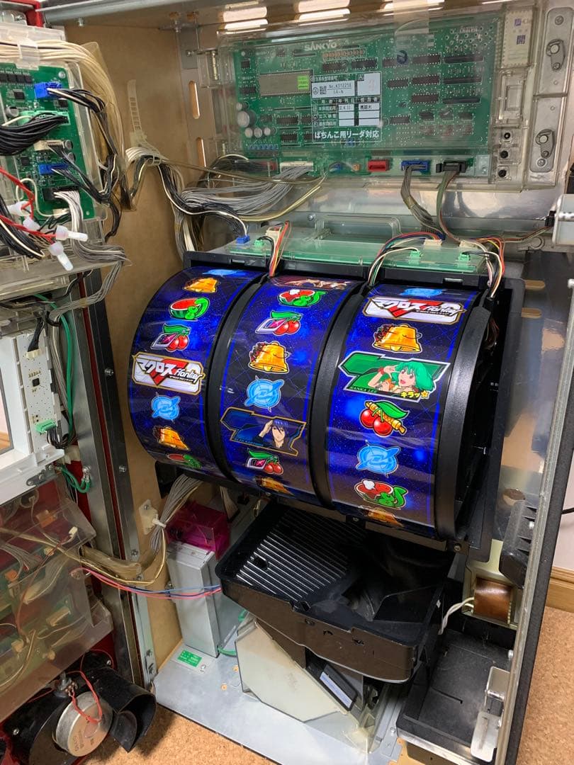 スロット　実機　SANKYO　マクロスフロンティア はじまりの歌、銀河に響け!