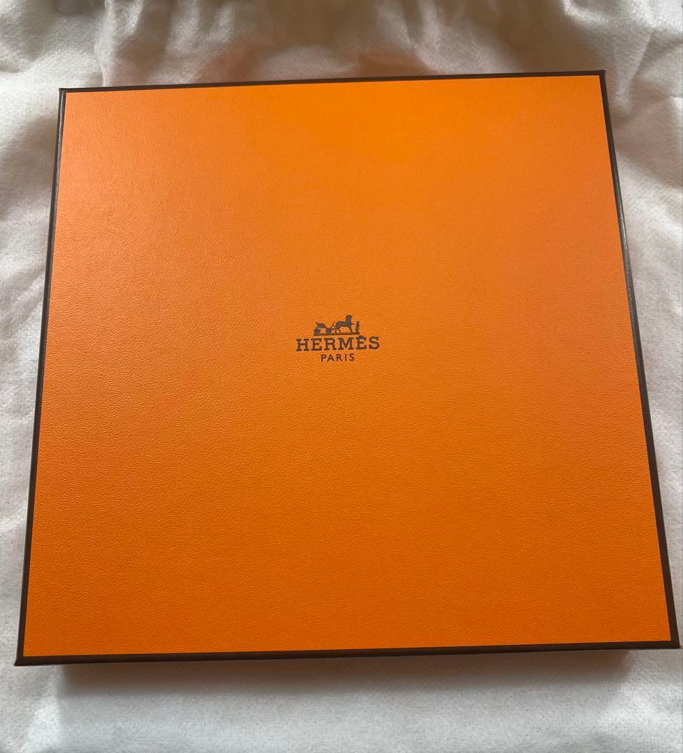 HERMES エルメス　オレンジ タオルハンカチ