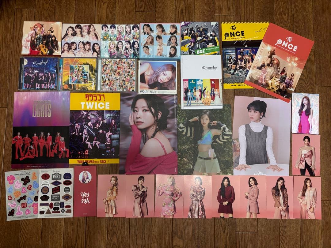 TWICE トゥワイス グッズ 大量 バラ売り可能 まとめ売り可能