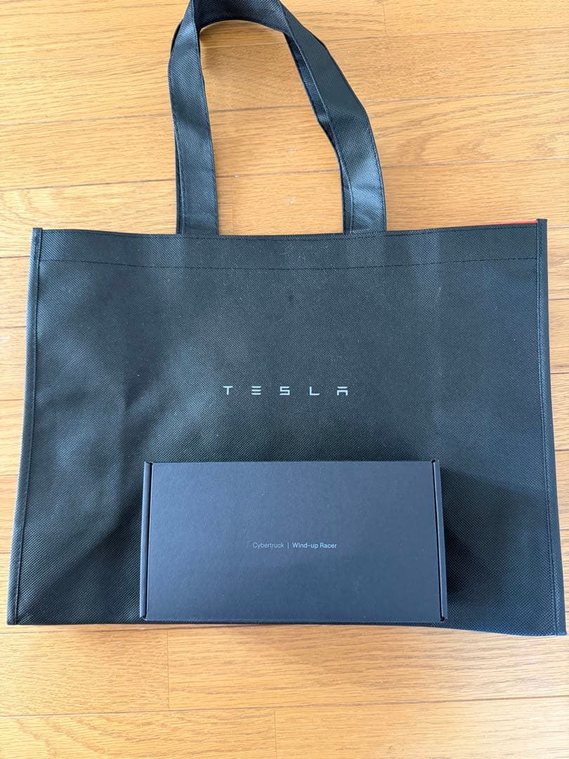 Cybertruck Wind-up Racer シルバー/ブラック 約15cm