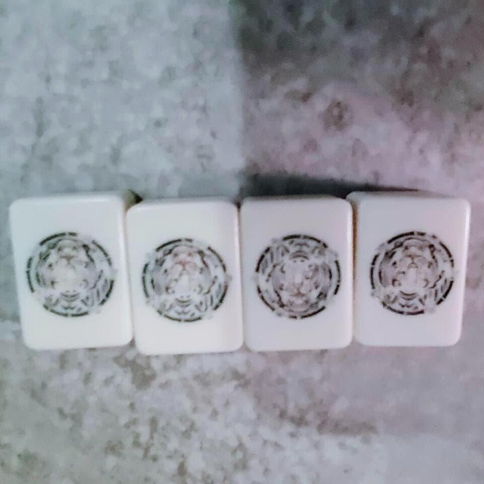 ★虎牌★春夏秋冬★背黒（希少カラー・激レア）麻雀牌　高級麻雀