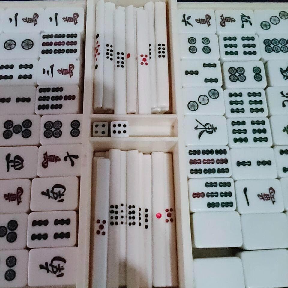 ★虎牌★春夏秋冬★背黒（希少カラー・激レア）麻雀牌　高級麻雀