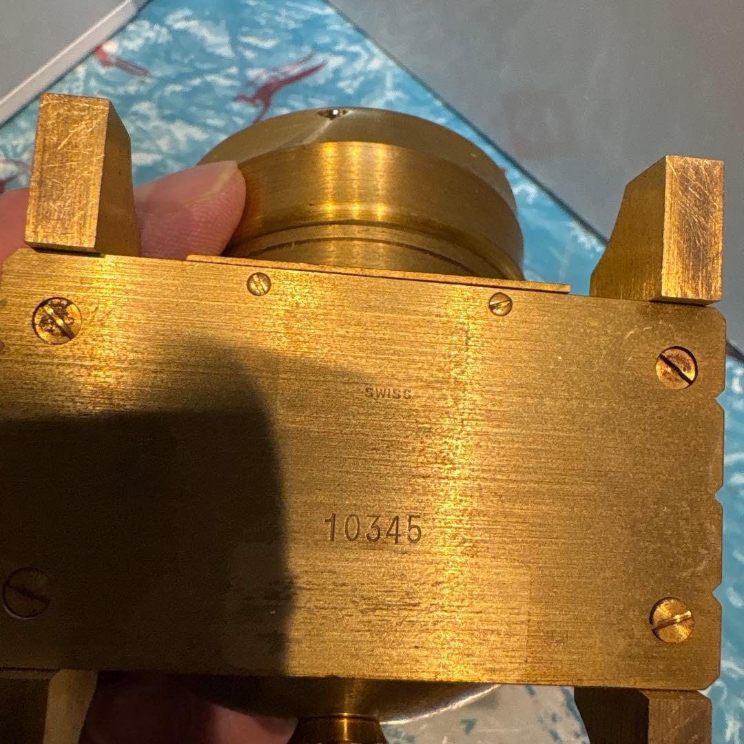 ユニバーサルジュネーブ　電磁置き時計