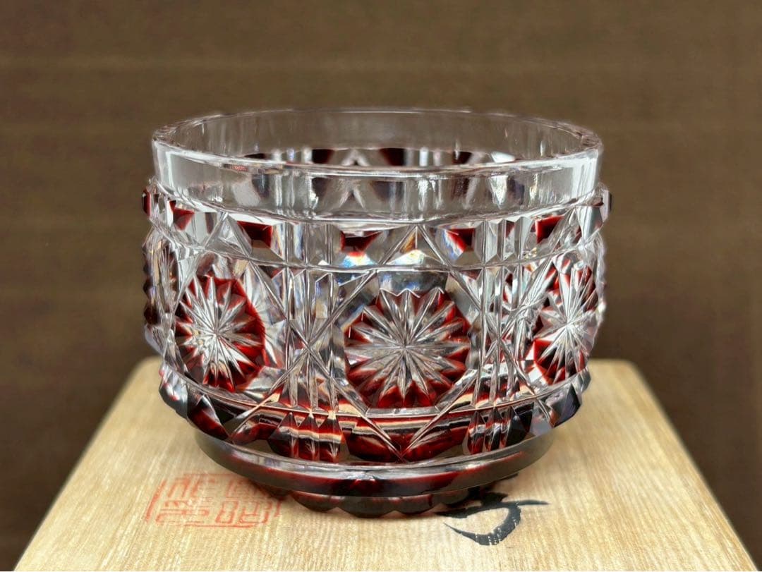 薩摩切子 グラス 美しいカット模様