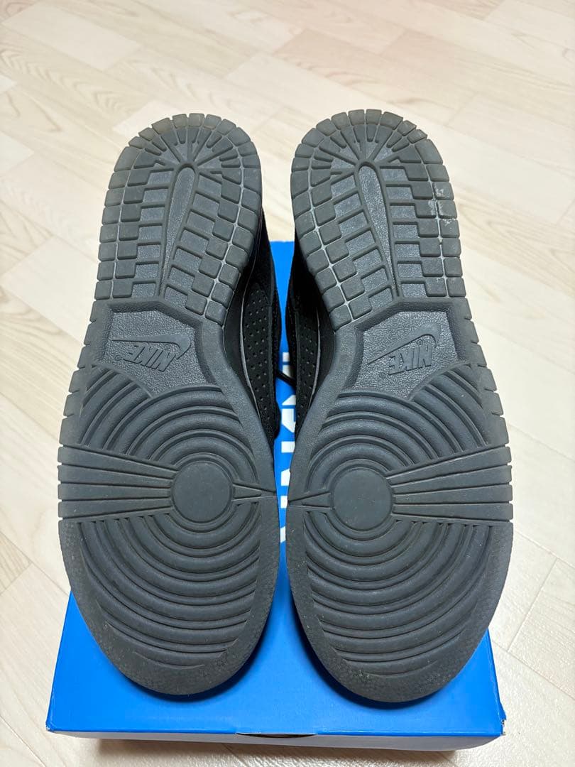 NIKE DUNK LOW UNDEFEATED ブラック スエード