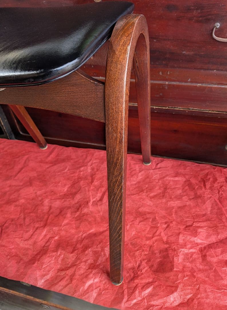 秋田木工　剣持勇　スタッキングチェア　アンティーク家具　黒