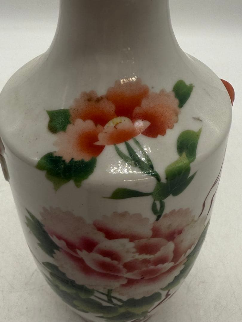 中国　清時代　粉彩　牡丹紋獅子耳瓶　天津興隆出品　送料込み251015