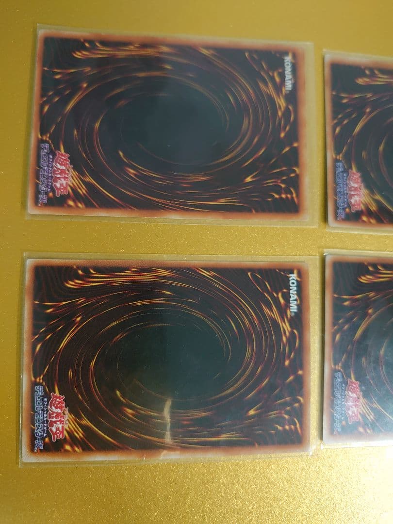 遊戯王 ブラック・マジシャン3枚　ブラックマジシャンガール1枚