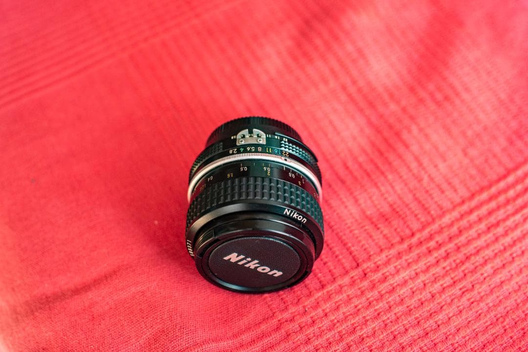 Nikon Nikkor AI 28mm F2.8 オールドレンズ