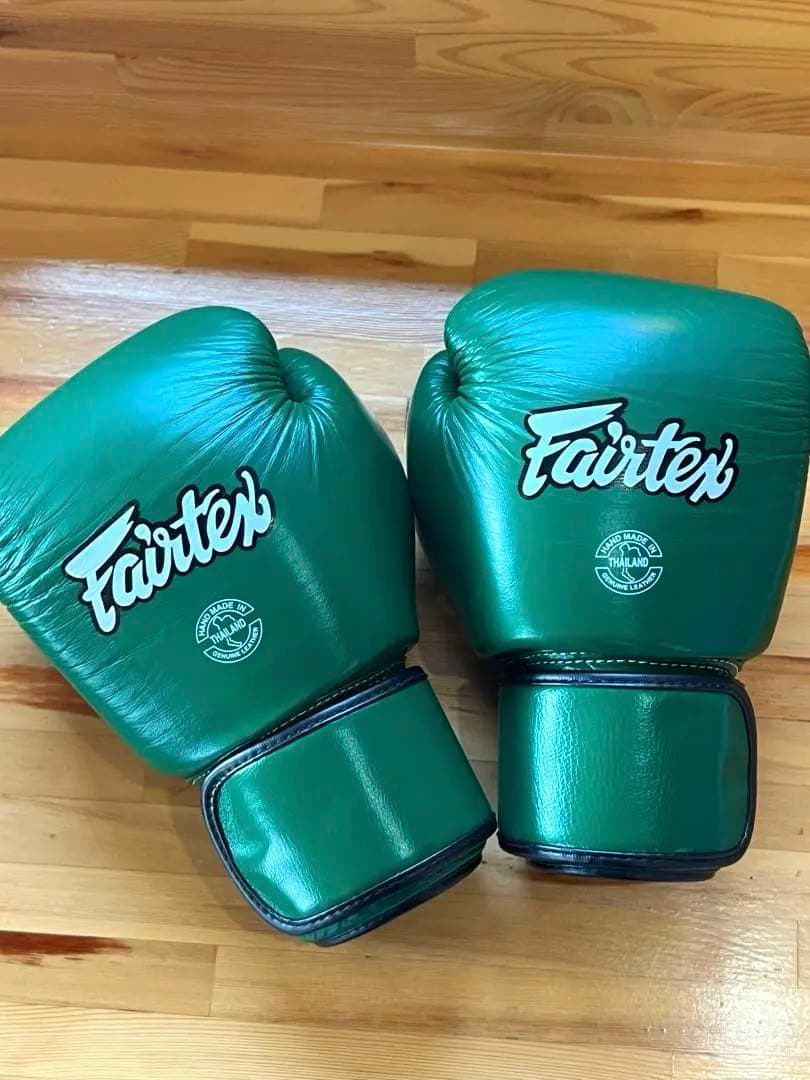 Fairtex ボクシング ムエタイ グローブ マッドグリーン14oz
