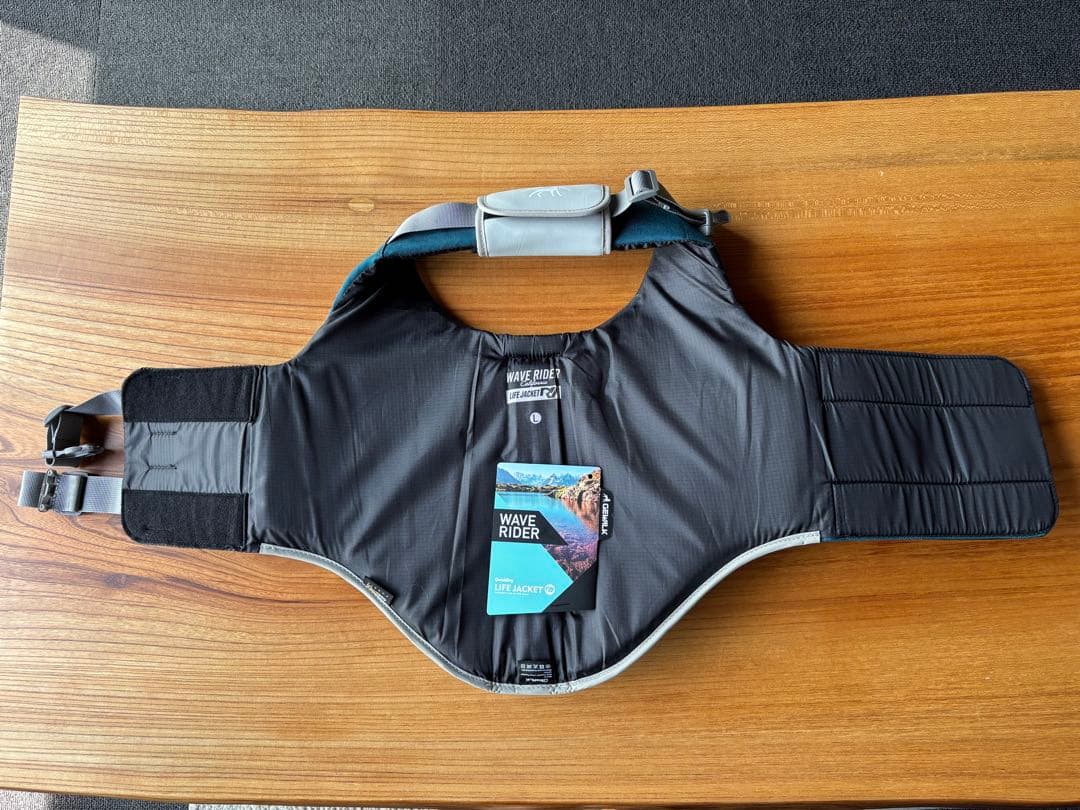 新品タグありGEWALKライフジャケットLサイズ