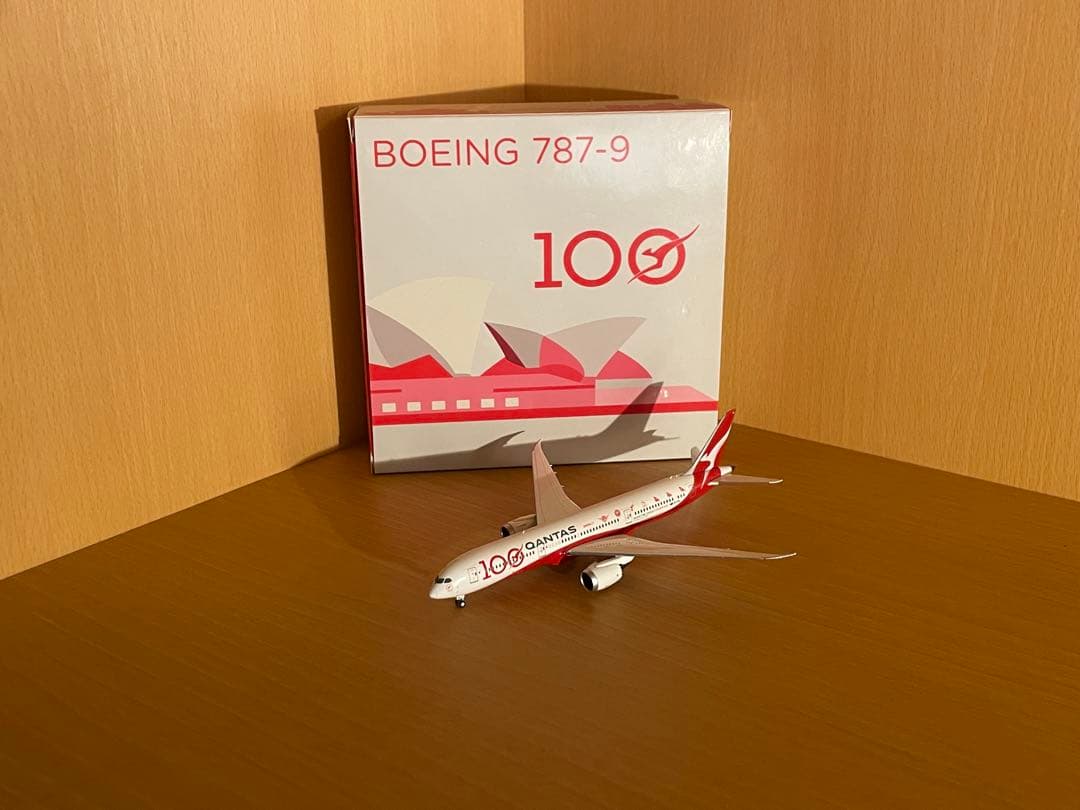仲*介様 NG models カンタス航空 ボーイング787-9 100周年記念