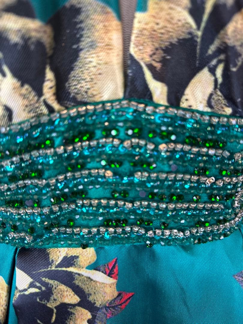 ターコイズ フラワープリント ハルターネック マキシドレス