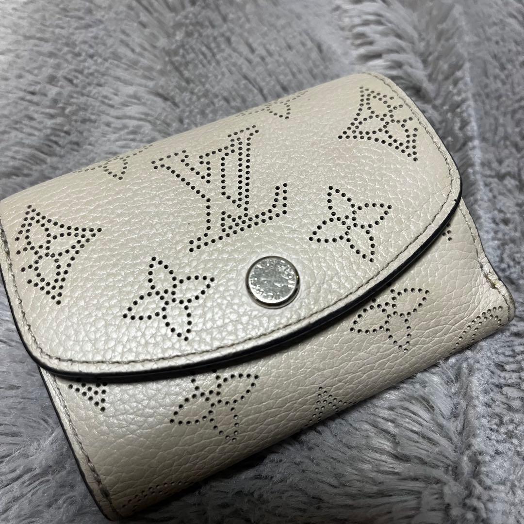 ルイヴィトン 日本限定品　ポルトフォイユ・イリス XS ミニ財布