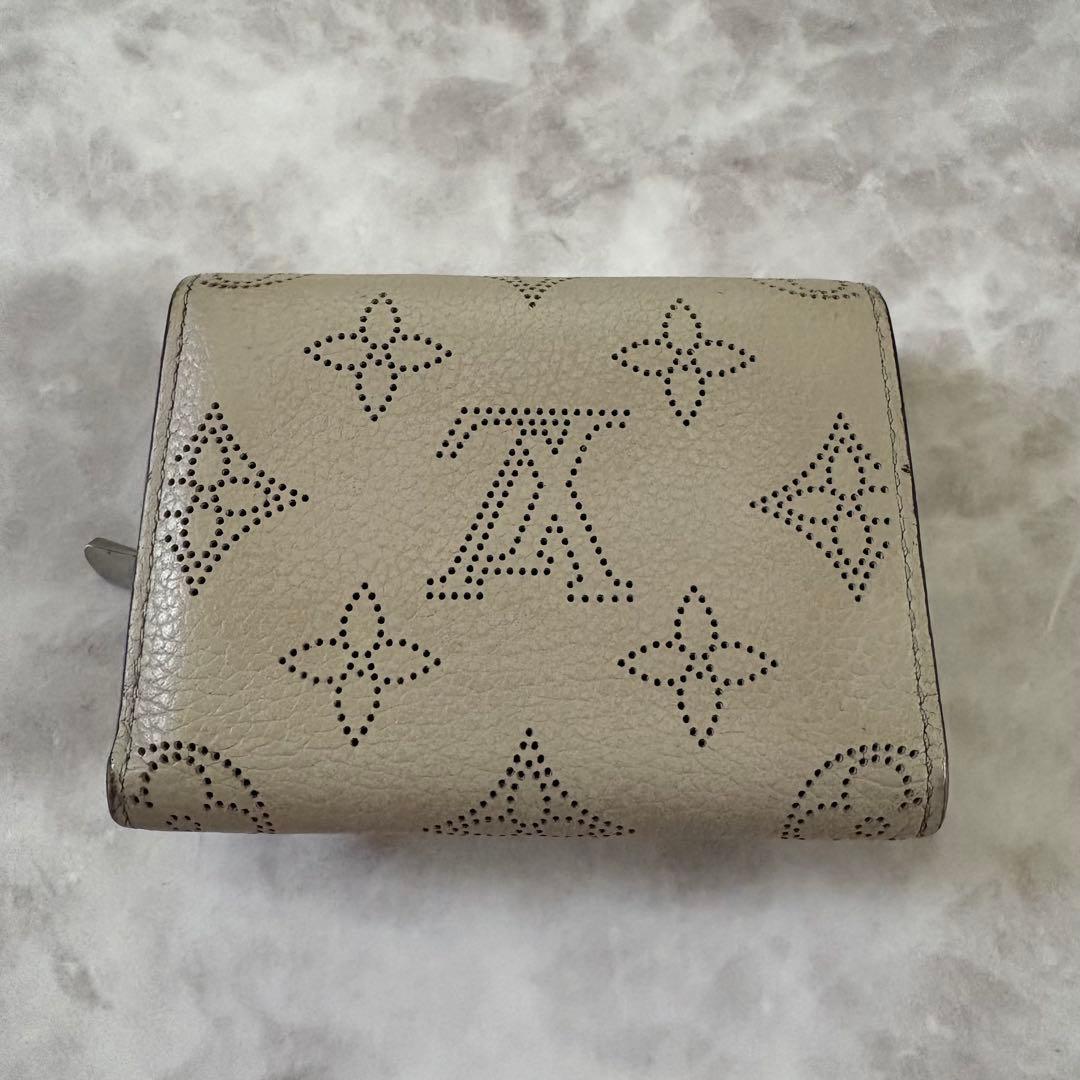 ルイヴィトン 日本限定品　ポルトフォイユ・イリス XS ミニ財布