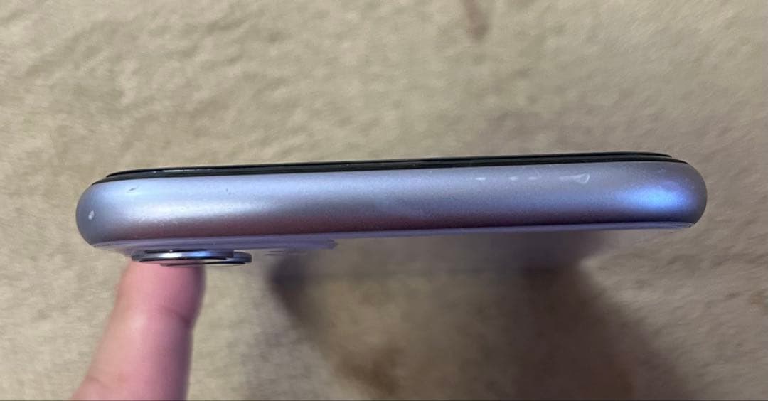 iPhone11 128GB 充電83%