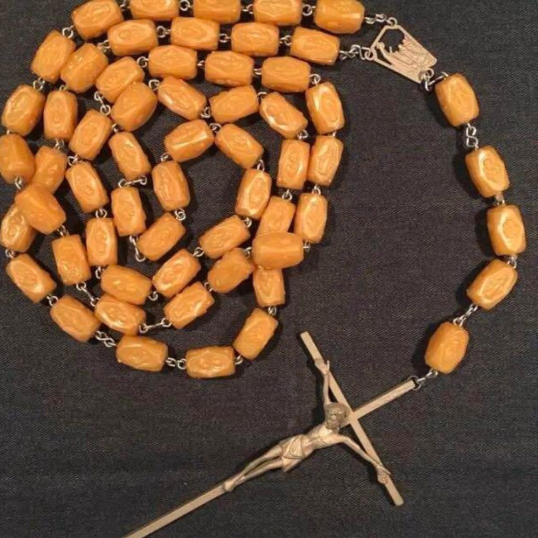 ビンテージ ロザリオ 特大 ディスプレイ 壁掛け プロップス