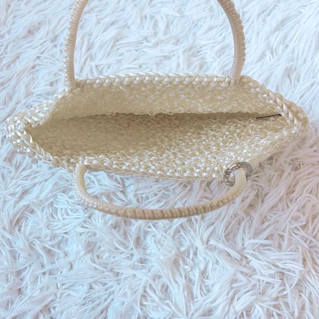 希少✨　アンテプリマ　スクエア　ミディアム　チェーン付き　パールホワイト