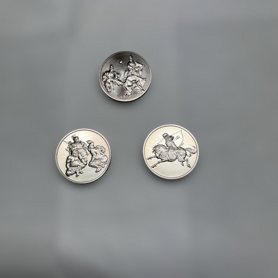 純銀　記念メダル３