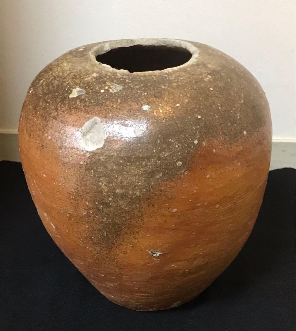 古信楽壺　室町末〜桃山