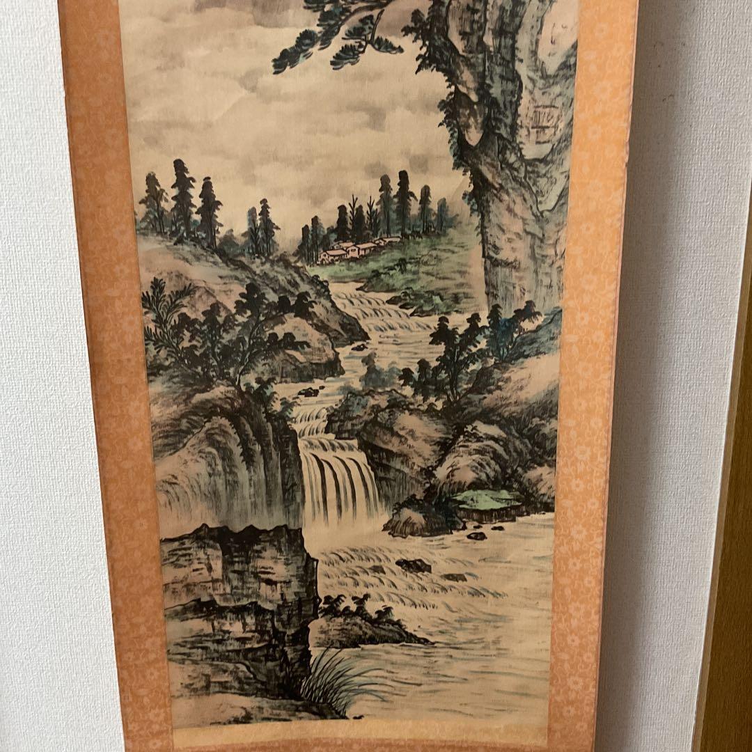 絹本彩色画山水図 【 雲 山 飛 瀑 】 月 吟 筆 合桐箱