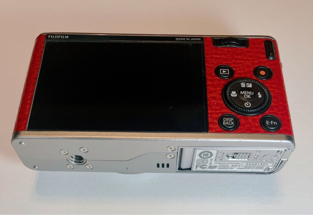 FUJIFILM XF1 ｜電源OK・表示不可｜レンズ制御エラー｜箱付 ジャンク