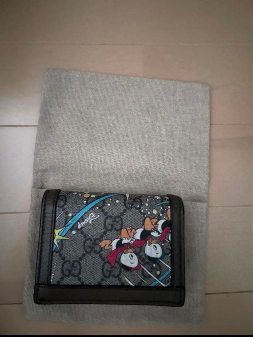 GUCCI　グッチ　ディズニーコラボ　ドナルド　二つ折り財布