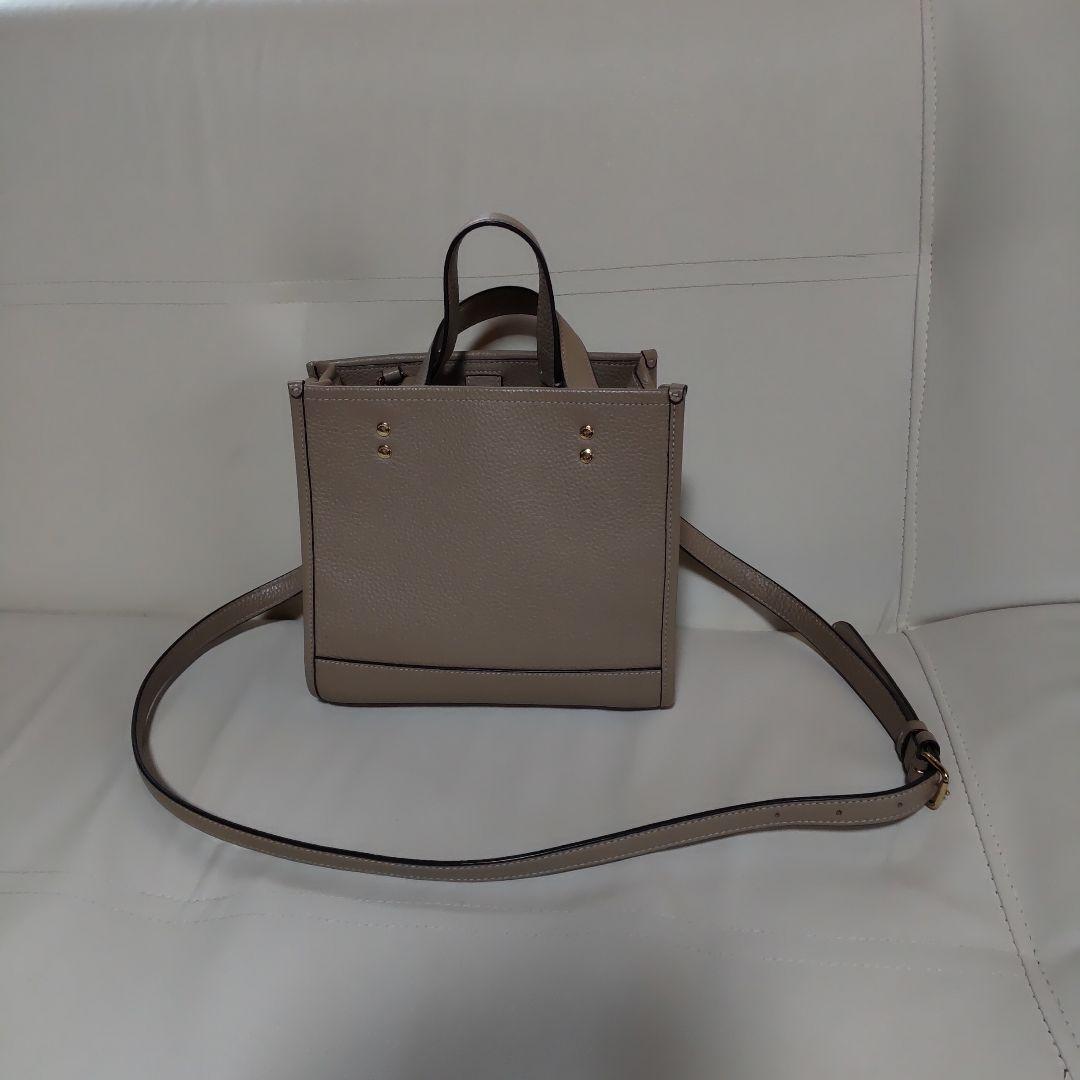 COACH ベージュ トート型ショルダーバッグ