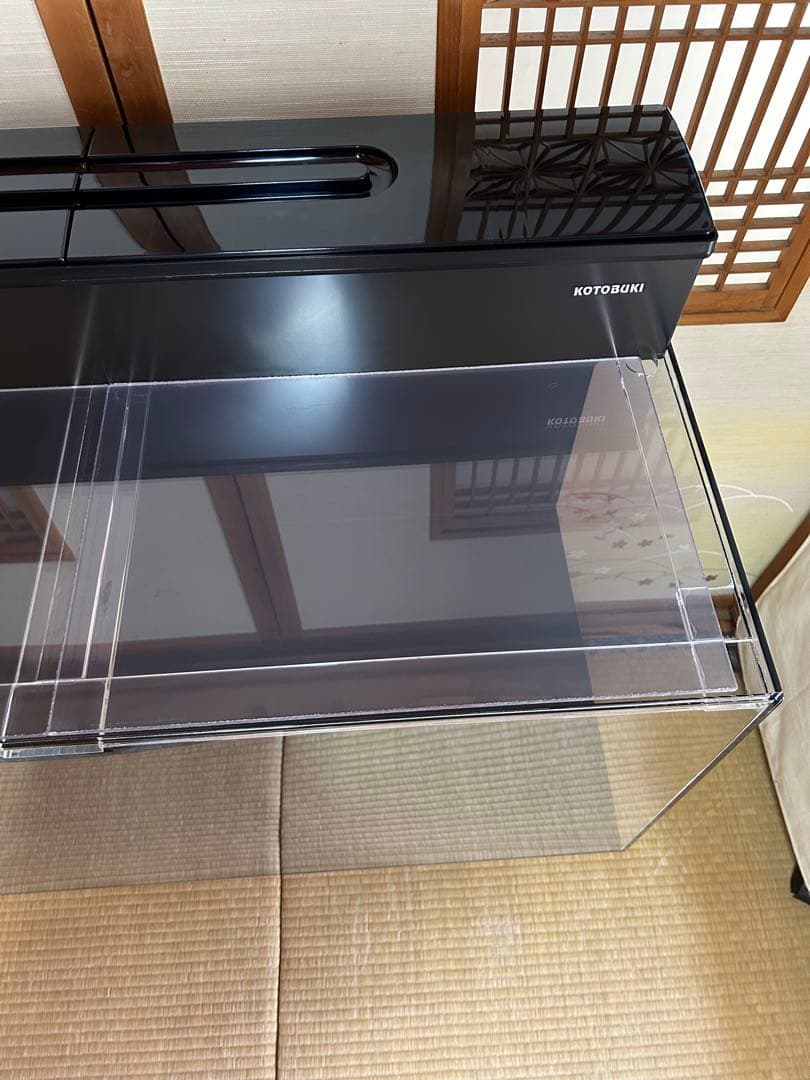 引き取り限定　90センチ底面背面艶消しブラックアクリル水槽　上部フィルター