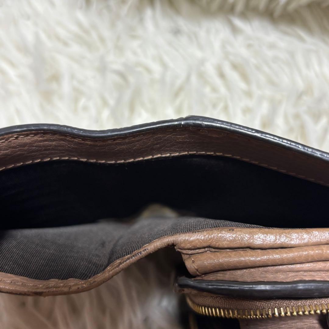 グッチ　GUCCI GGマーモンド　二つ折り財布